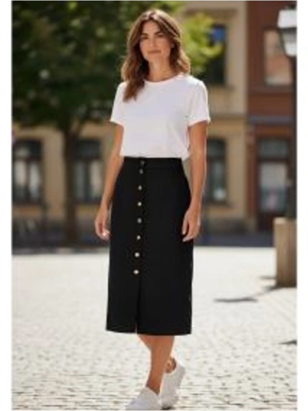 LOFT size 6  Black Button-Front Midi Skirt
